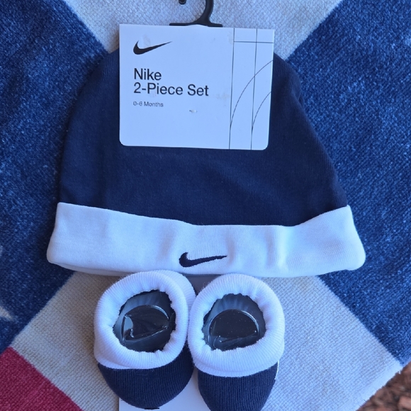 Nike Other - 🧡Nike Blue and White Infant Hat and Booties Set